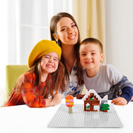 Lekebaby 10x10 white baseplate enabling multi-level builds for kids