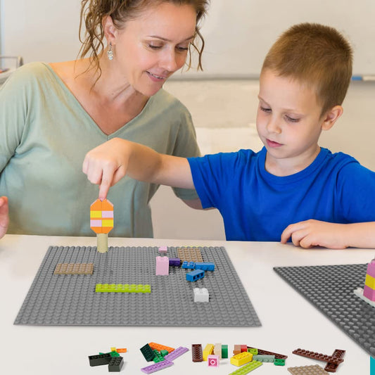 Lekebaby Classic Baseplates top view highlighting uniform surface for multi-level creations