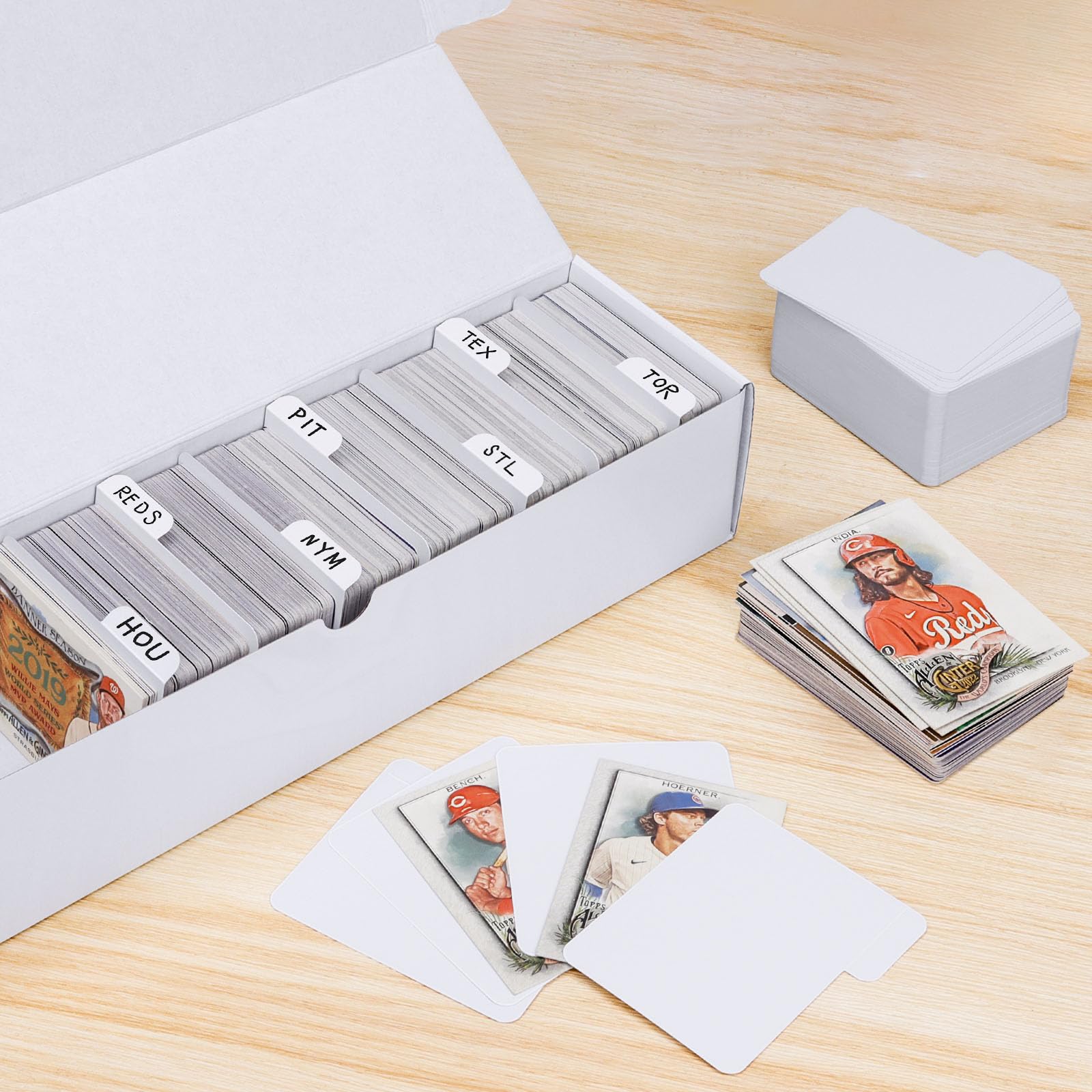 Leyzan durable paper dividers with rounded corners protect cards during storage.