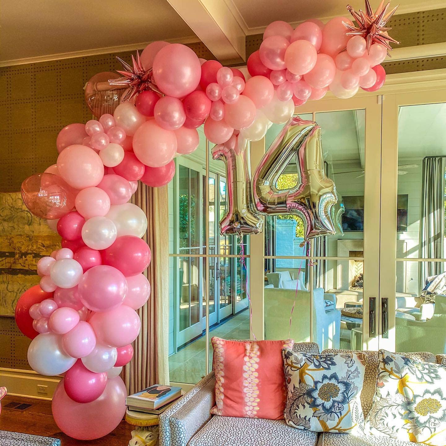 LHOAVWE 14th birthday decor idea for photo-ready setups.