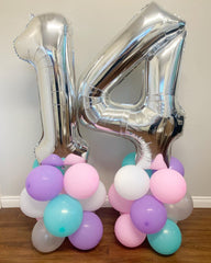 LHOAVWE 41-number foil balloon adds versatile milestone options.