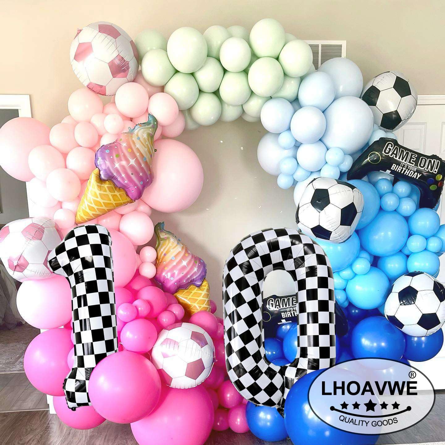 LHOAVWE Giant number 3 foil balloon ideal for photo moments.