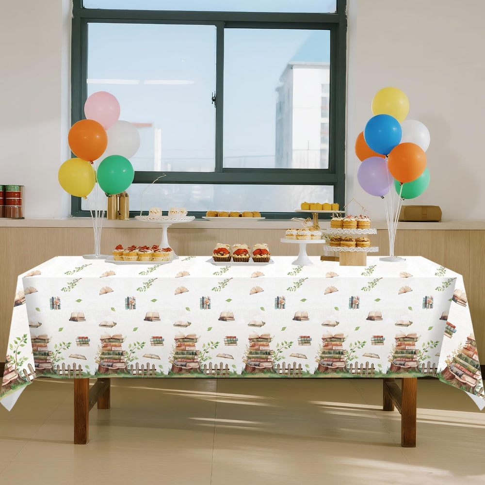 Lianxuia book-club decor with natural motifs creates a cozy reading atmosphere.