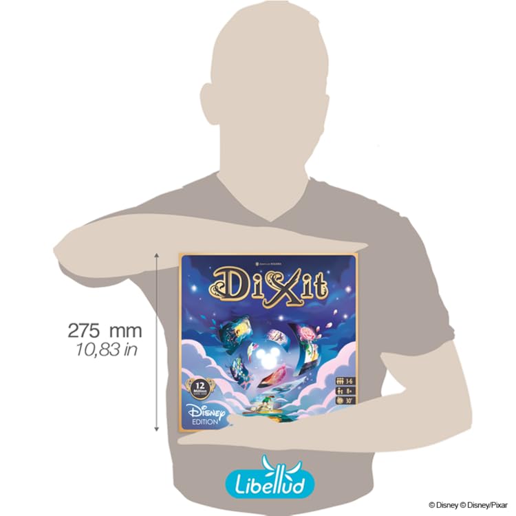 Libellud Dixit Disney Edition Simba scene sparks adventurous storytelling for all ages.
