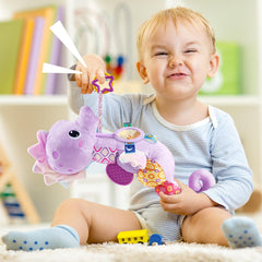 LIGHTDESIRE seahorse toy rattles engage early auditory attention.