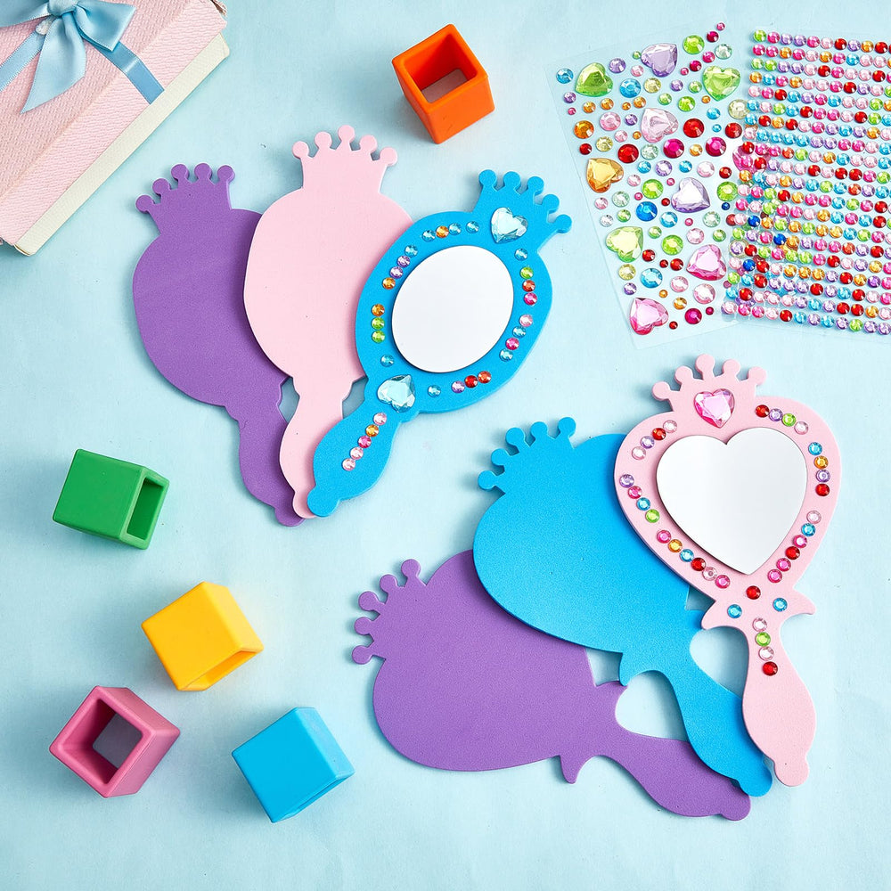 Liliful unbreakable acrylic mirrors ensure durable play during crafts.
