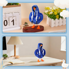 Linastu complete desk goose outfit on a 7-inch statue