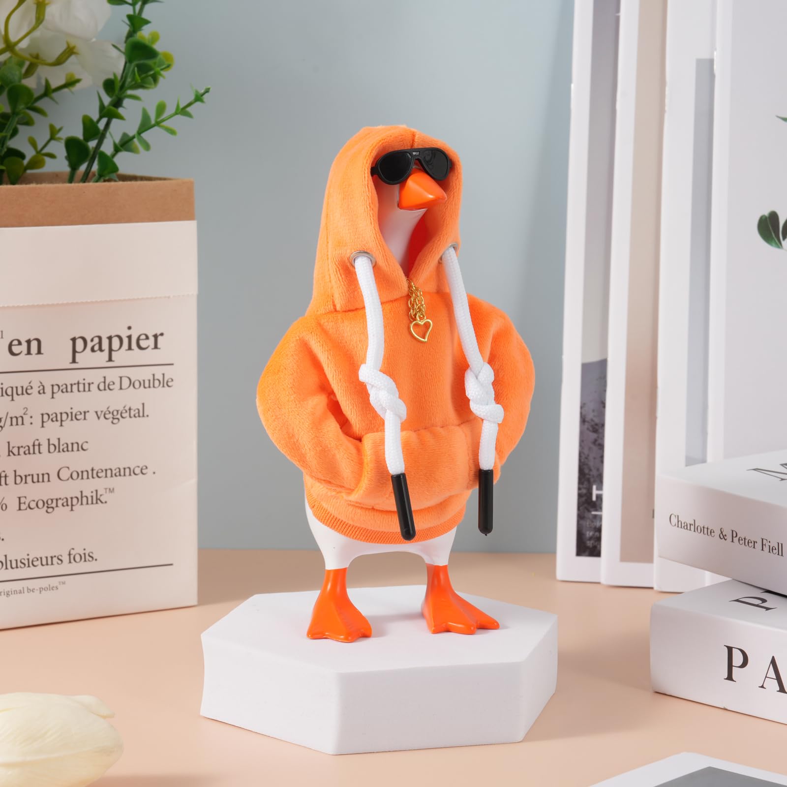 Linastu gift ready orange goose outfit ideal for playful gifting.