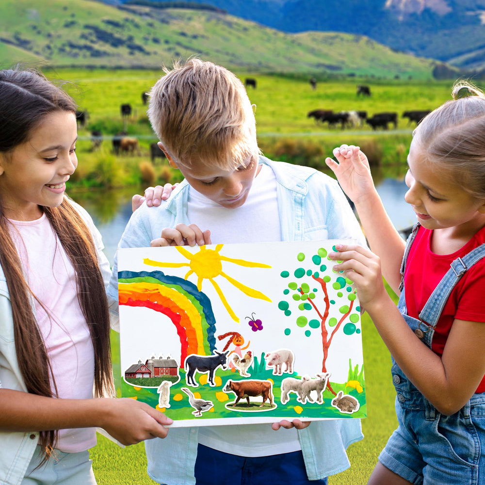 LINAYE farm stickers decorate envelopes and invitations for events.
