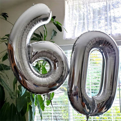 Lingqiang included straw enables easy deflation for reuse of the Number 0 balloon.