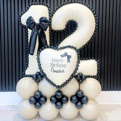 Lingqiang number 1 balloon helium-floating in celebration space.