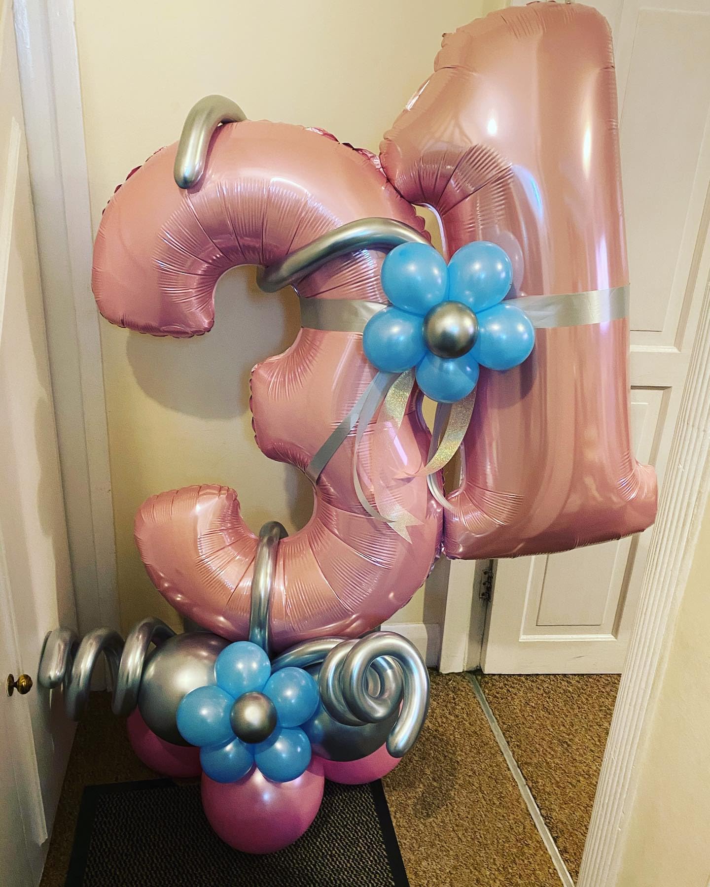 Lingqiang versatile party balloon 5 for events like anniversaries and graduations