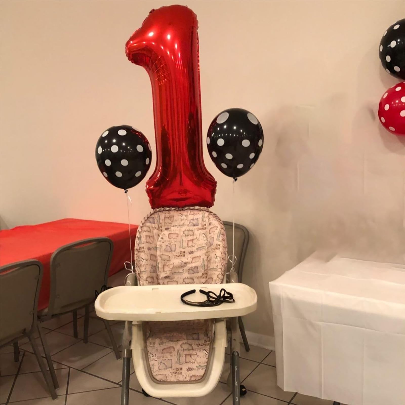 Lingqiang Red Number 1 balloon inflated with helium for floating decor.