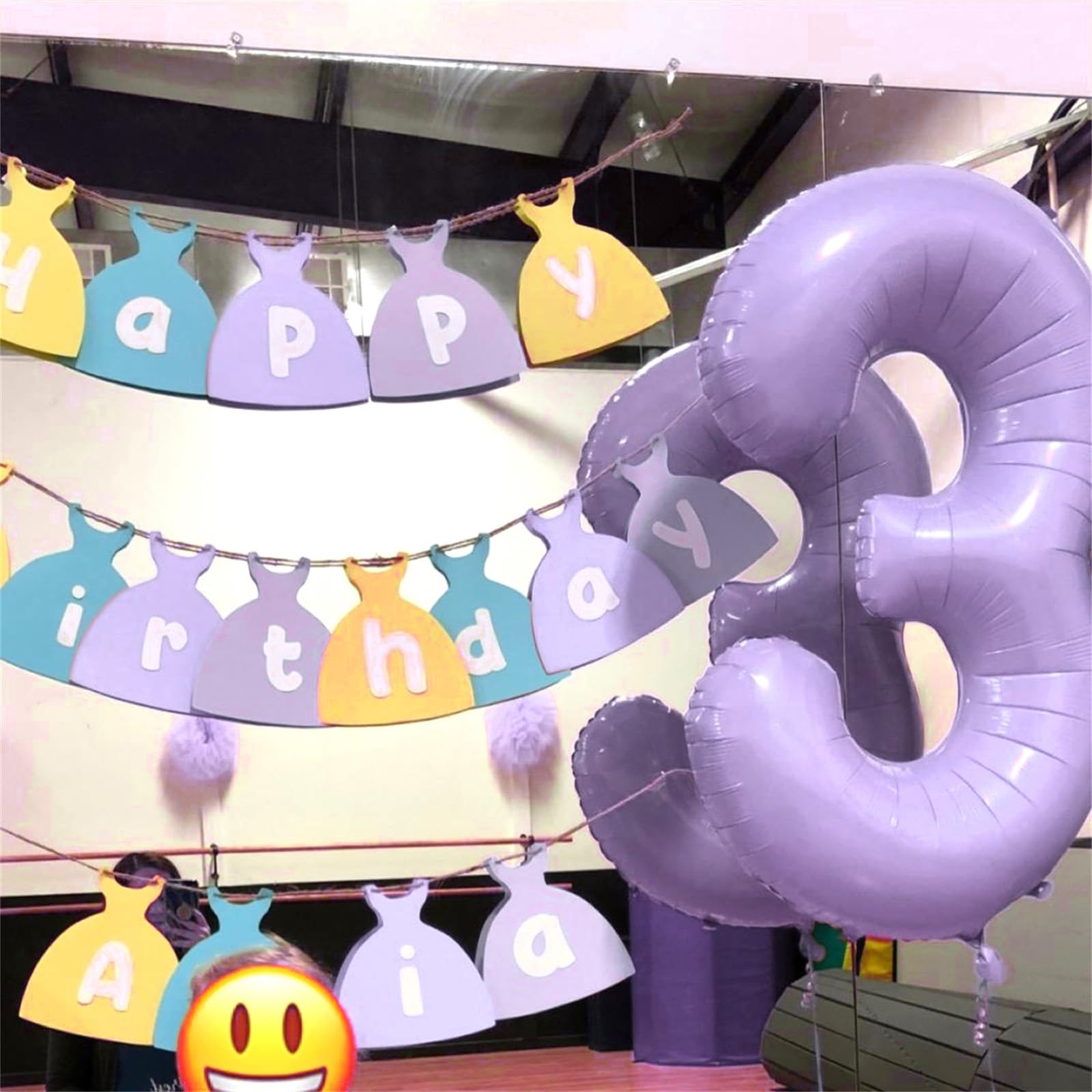 Lingqiang wall-hanging number balloon ideal for photo backdrops and cake tables