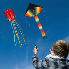 Listenman flat line winder with kite string for easy grip.