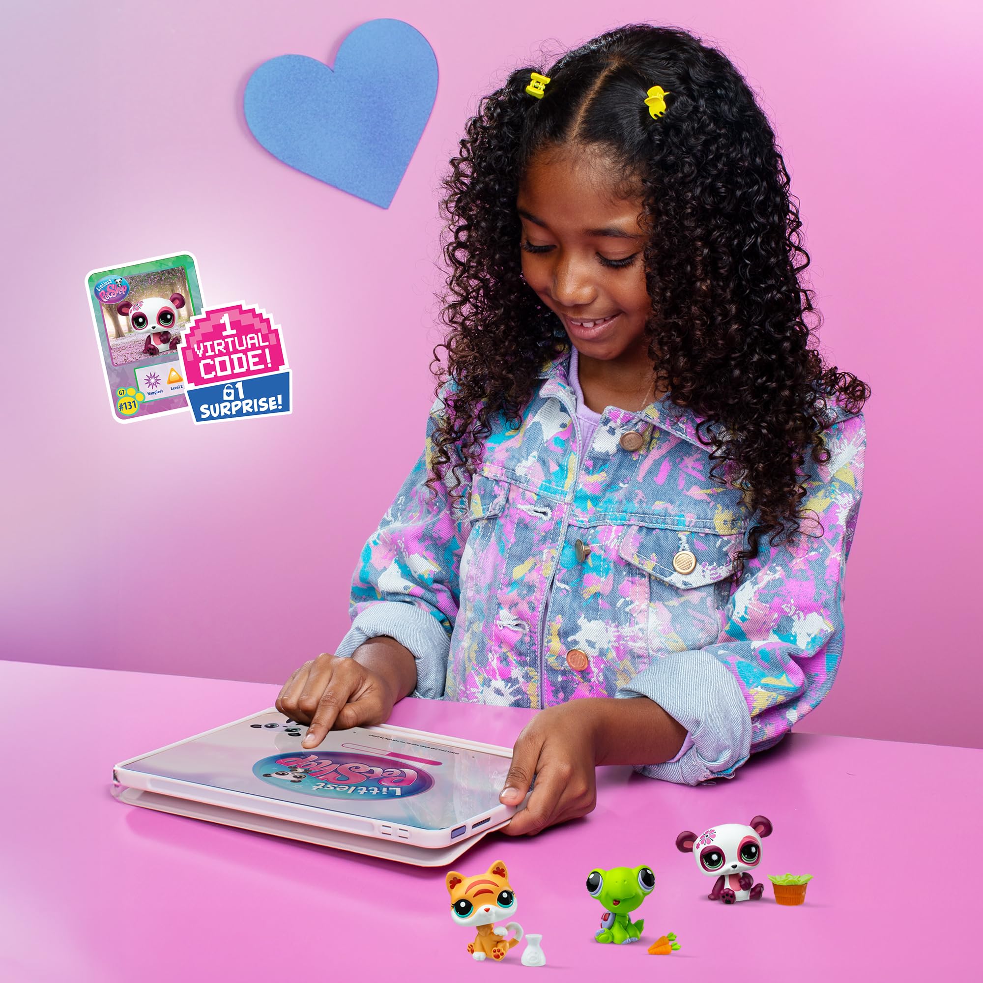 Littlest Pet Shop display stand keeps your bobblin’ pets organized.