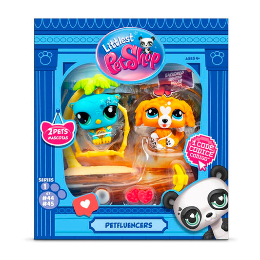 Littlest Pet Shop Petfluencer Sunset Pals Owl 44 posing with beach backdrop for imaginative play