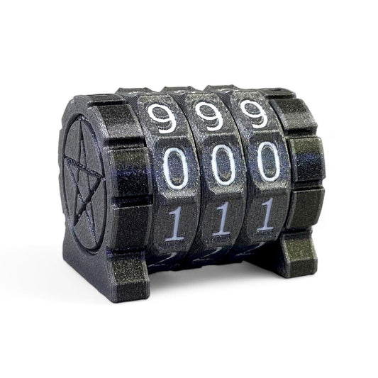 Lixusia life counter with star symbol gray dial for quick readouts during gameplay.