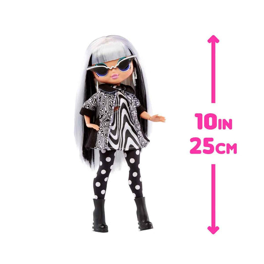 L.O.L. Surprise Groovy Babe outfit details highlight chic fashion for dress-up adventures