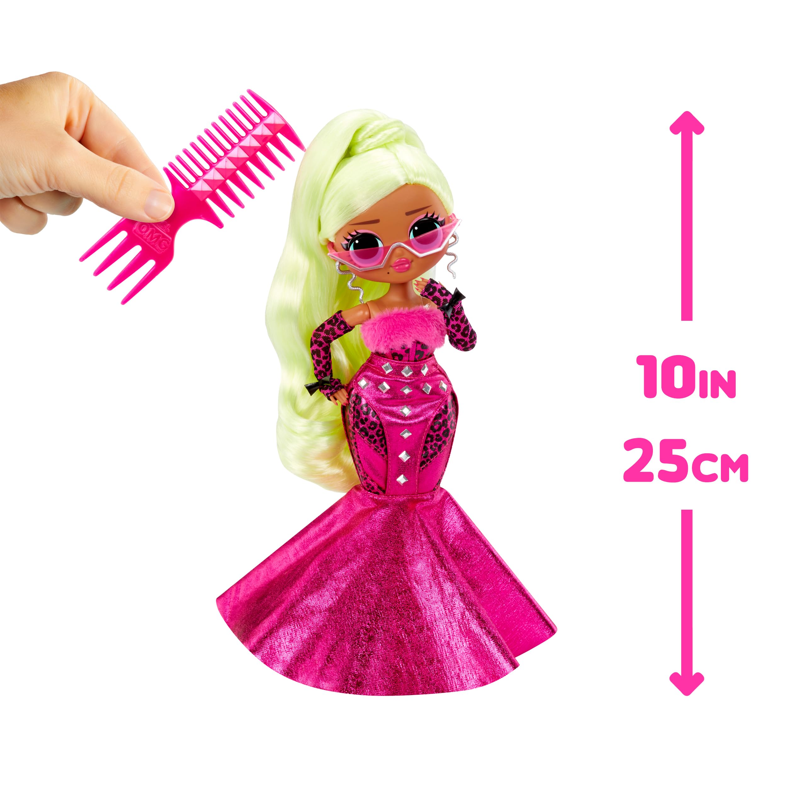 Removable hands feature on LOL Surprise OMG Lady Diva for easy dressing