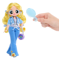 L.O.L. Surprise! Powerpuff Bubbles with fashionable outfit and accessories.