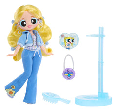 L.O.L. Surprise! Powerpuff Bubbles unboxing scene with surprises behind the first flap.