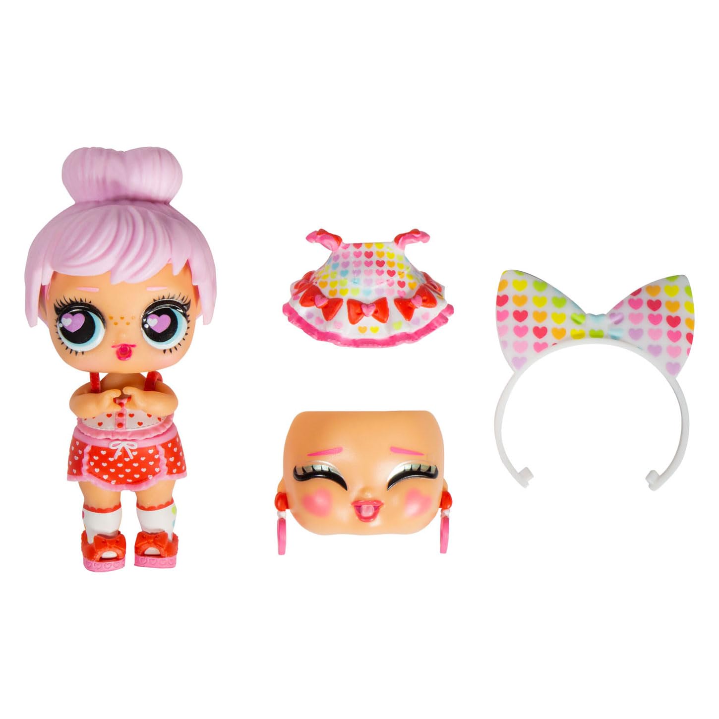 L.O.L. Surprise! Surprise Swap Tot Rockin’ Cutie two looks for stage-ready fun