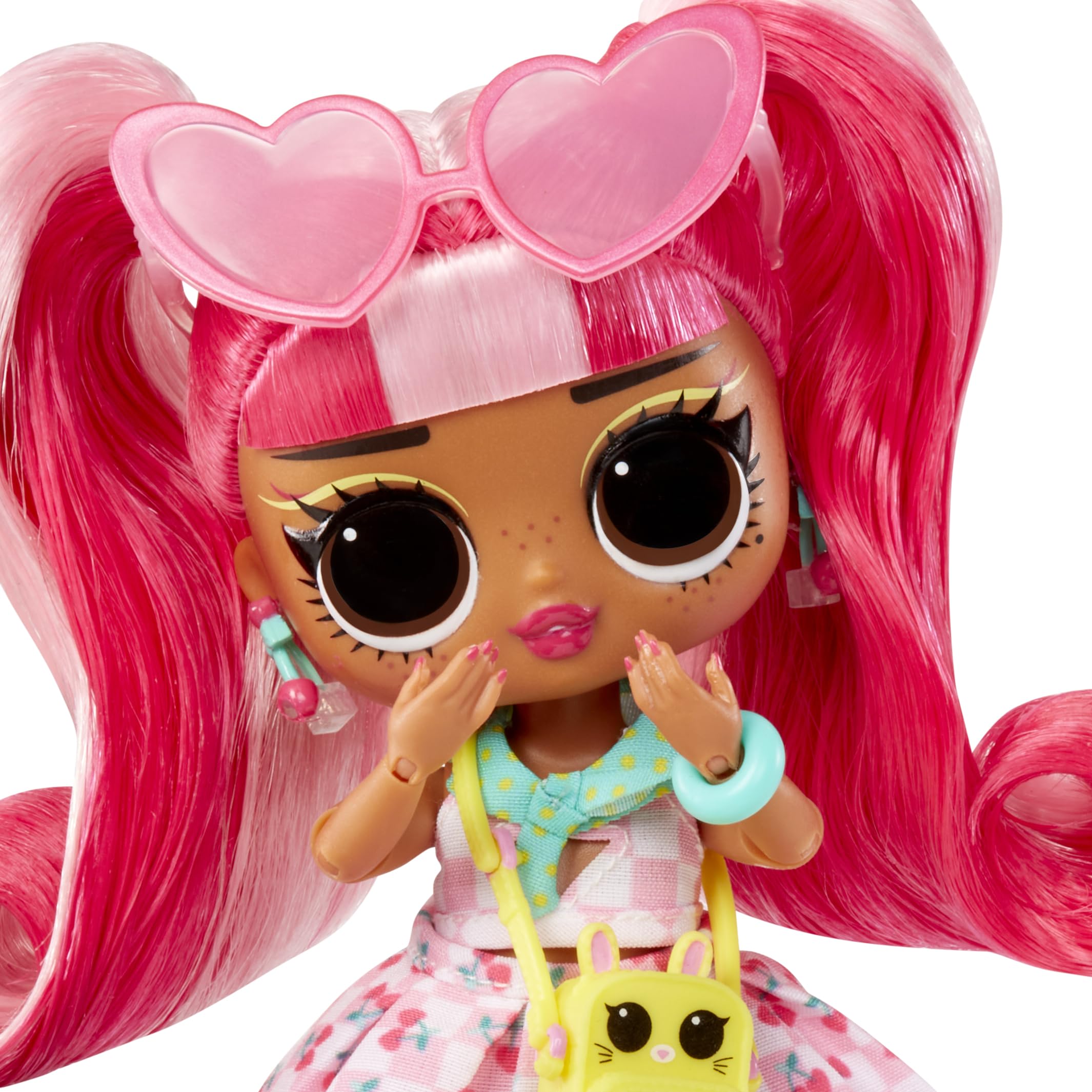 Collect all four Tweens characters including Fancy Gurl and Olivia Flutter.