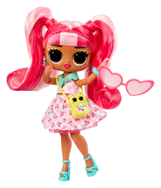 Unboxing Cherry B.B. reveals fashions and accessories for imaginative play.