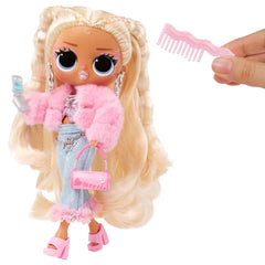 L.O.L. Surprise Olivia Flutter butterfly charm and belt expand styling options.