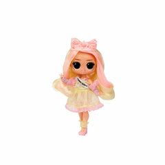 L.O.L. Surprise Tweens doll stand supports dynamic posing and display.