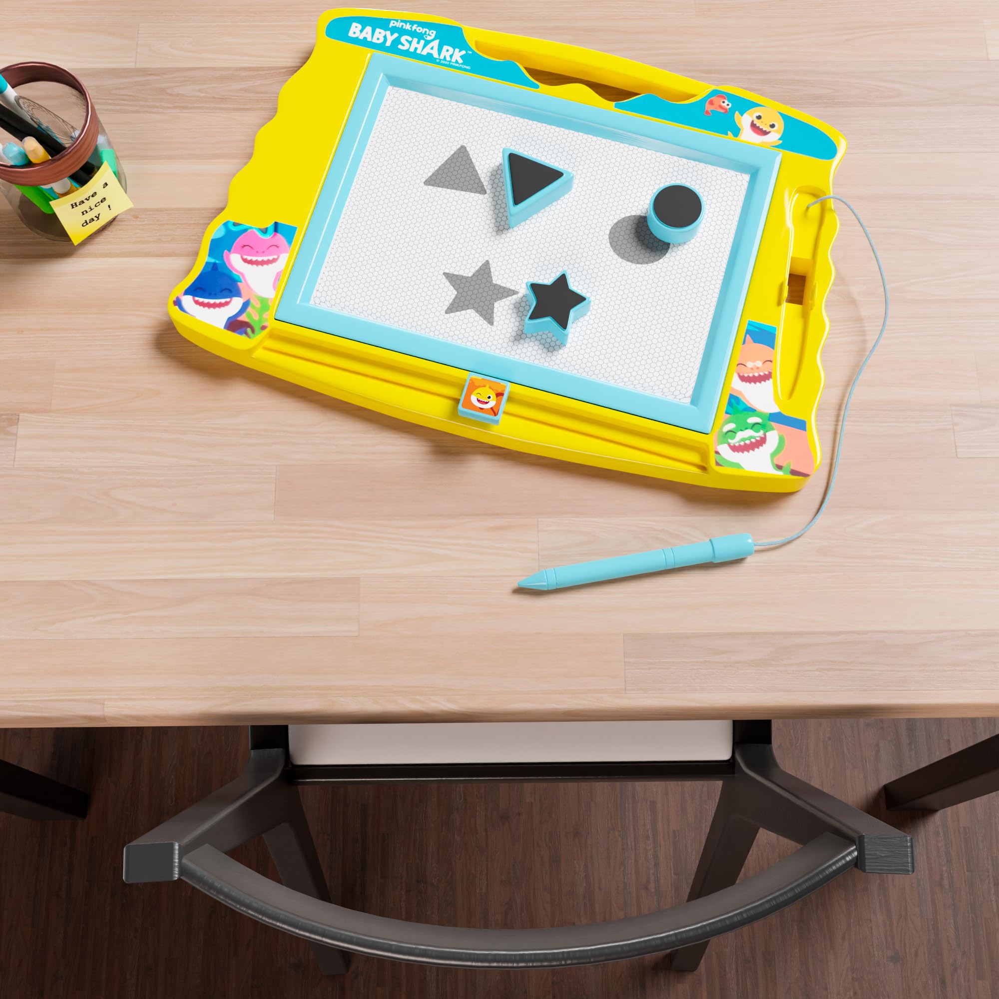 Lollipop Baby Shark drawing board packaged with stylus and stamps
