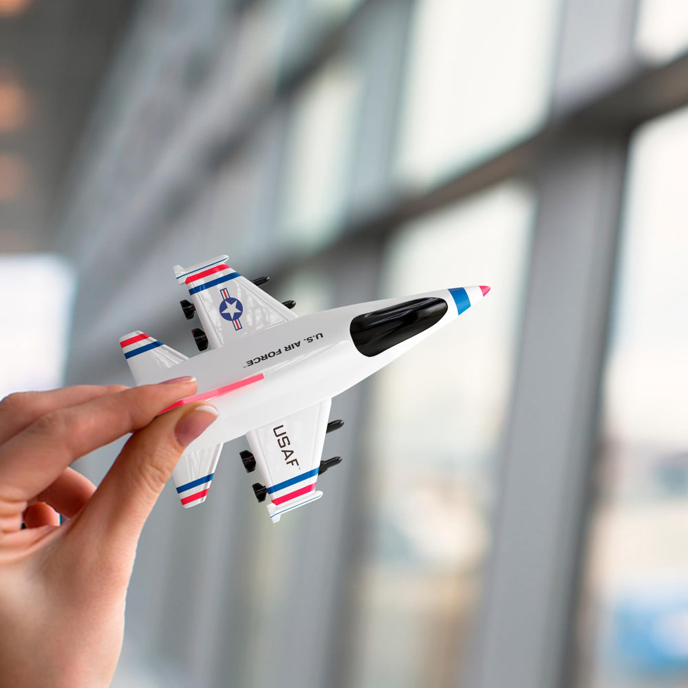 Lollipop four-jet set ideal for gifting aviation fans.