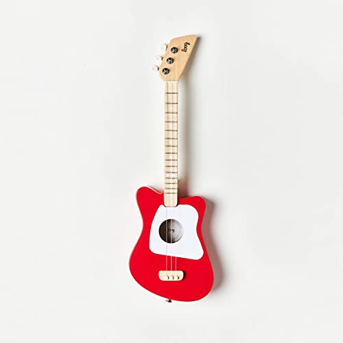 Loog Mini compact body supports comfortable strumming for young beginners.