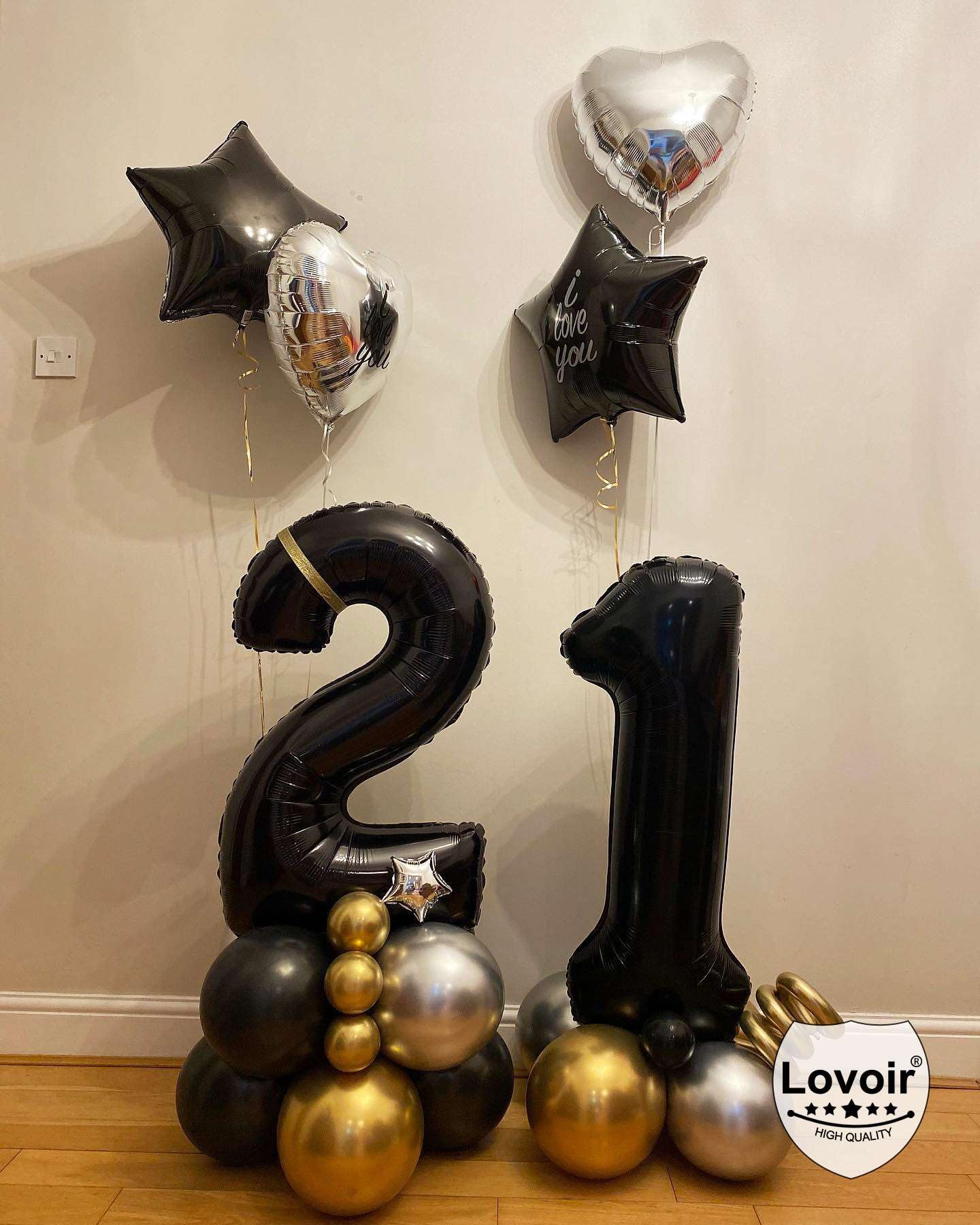 Lovoir inflation with air or helium, versatile for venues.
