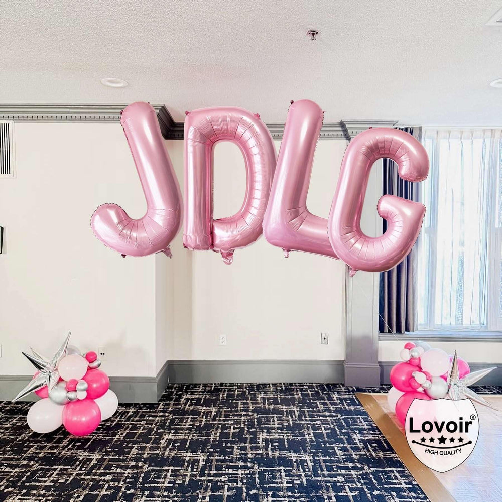 Lovoir photo booth prop G balloon creates Instagram-worthy moments