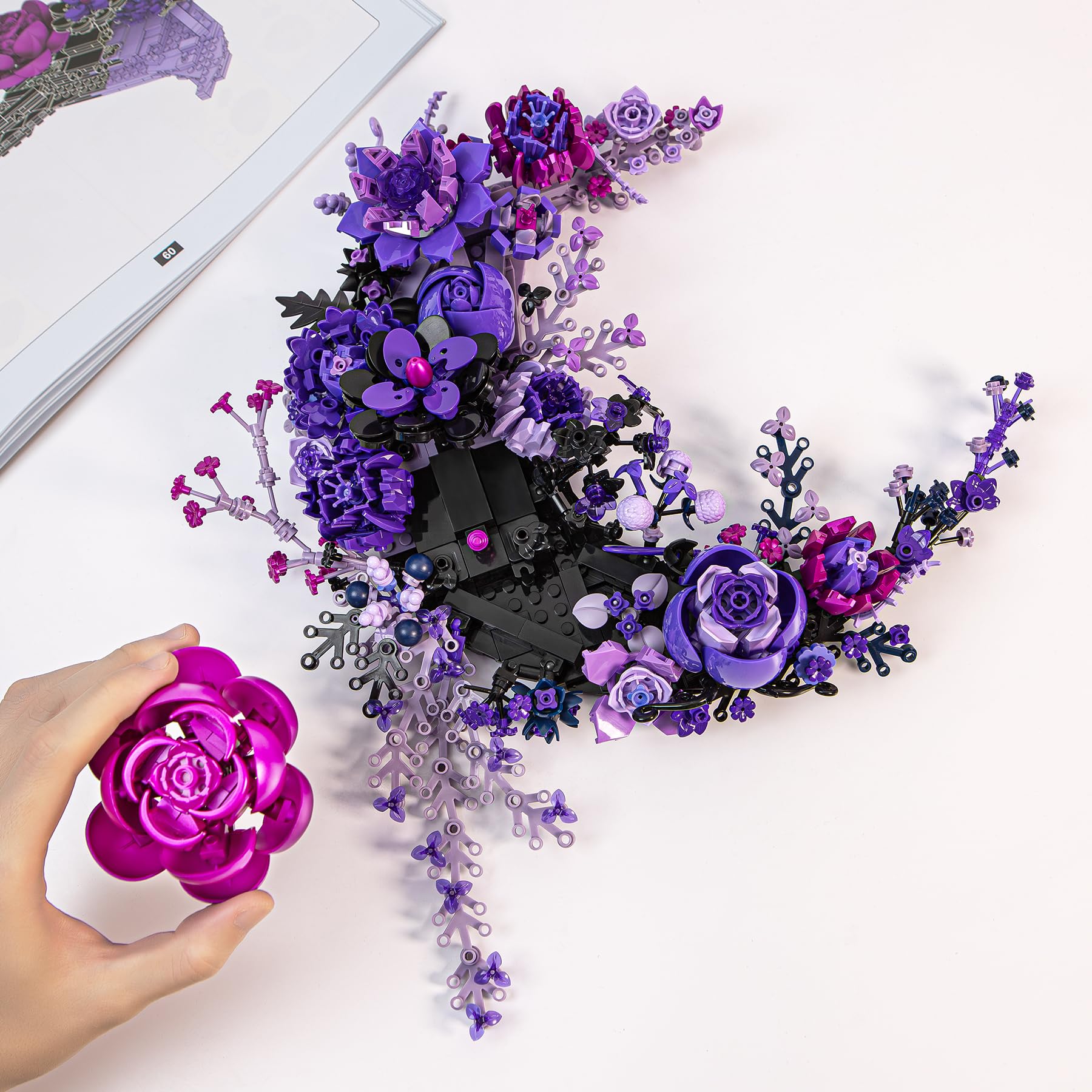 Loyratche 935 bricks build kit enables precise assembly for detailed floral realism.