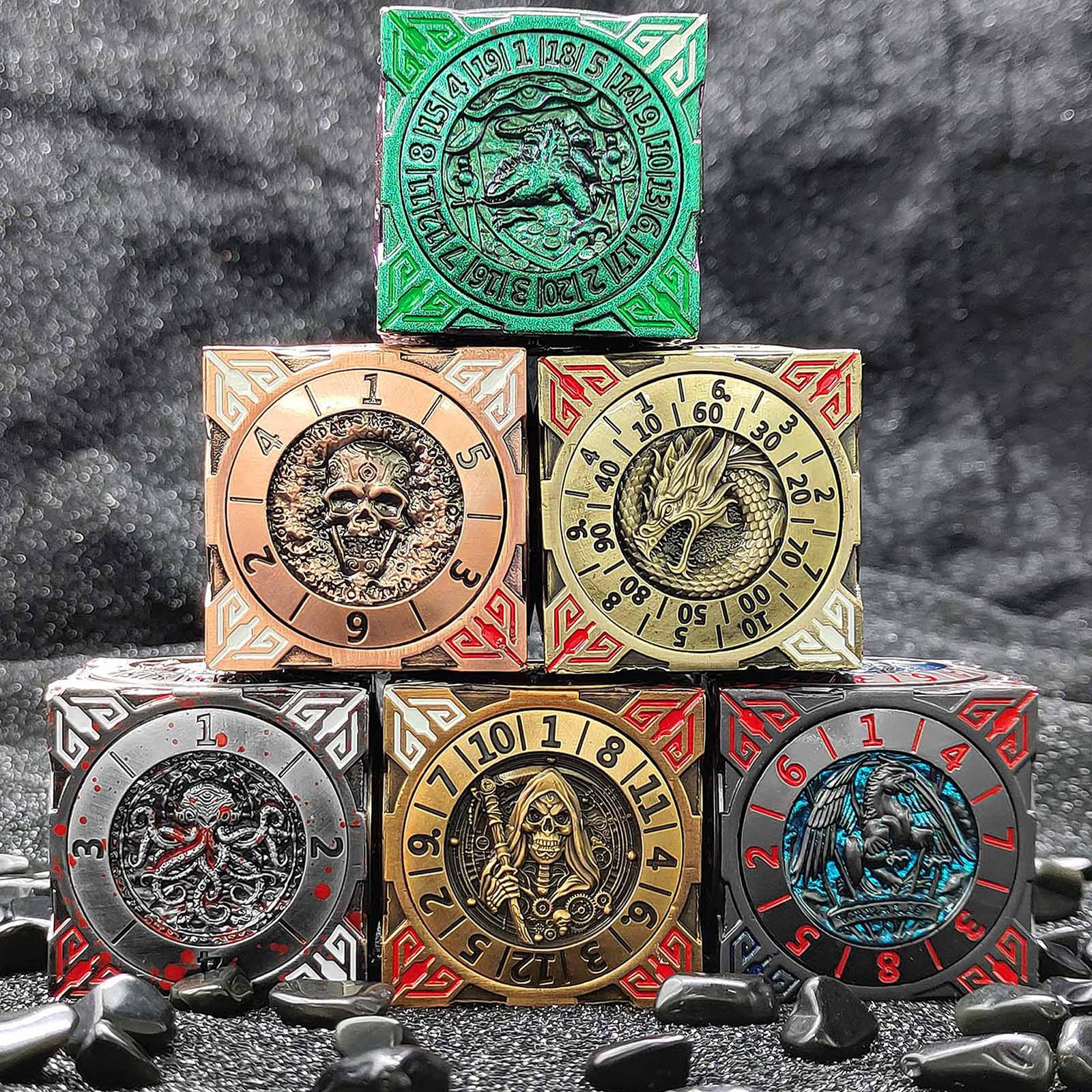 Luazuri spinning dice with gyroscope mechanism enables quick, fair results.