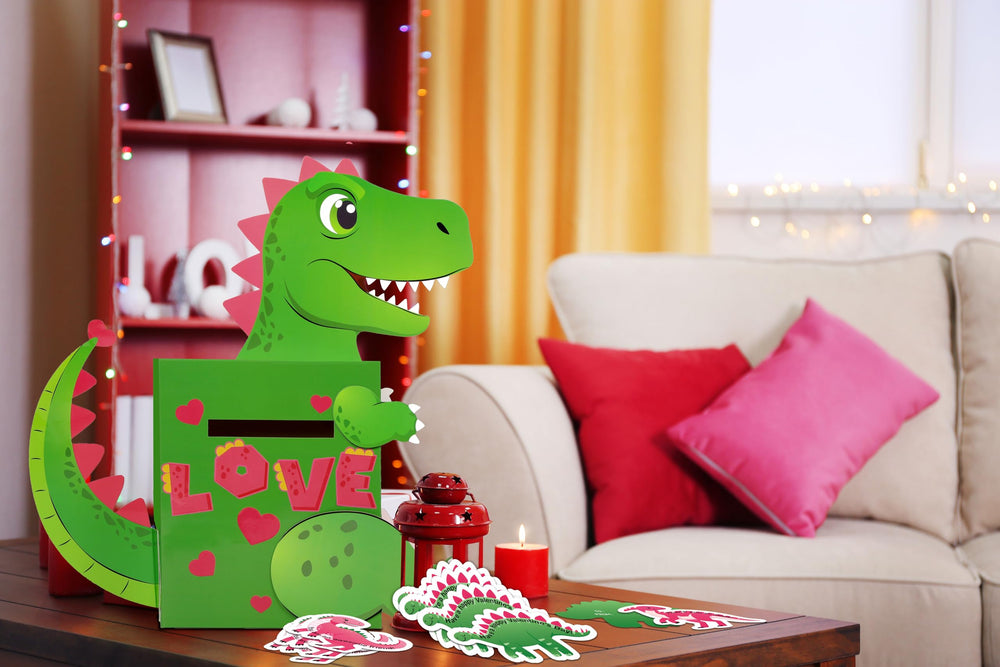 Luck Sea classroom party kit supports Valentine gift exchanges.