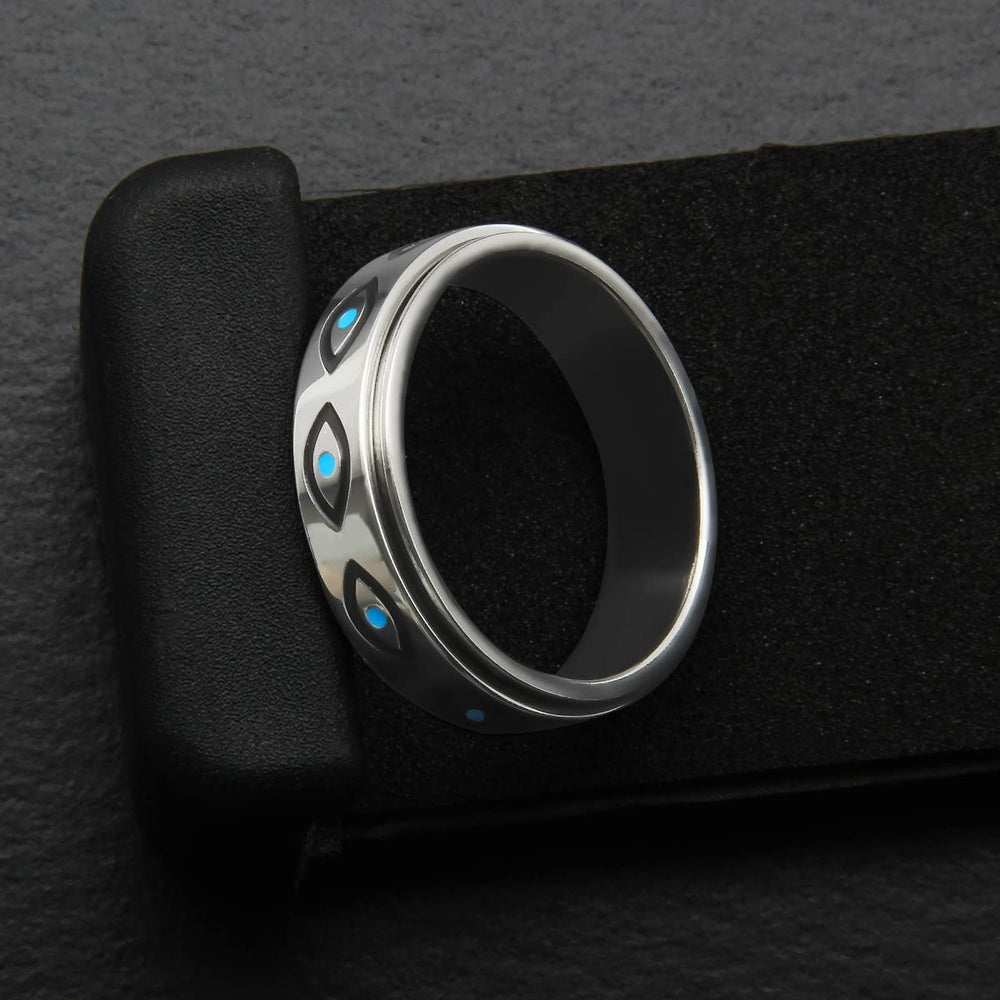 LuckyAmor Moon Star ring in silver finish, hypoallergenic and durable.