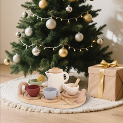 Lufstd play scenario showing kids sharing tea with friends