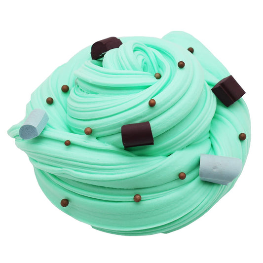 Luskidol Butter Chocolate Slime stretched in action supports creative play.