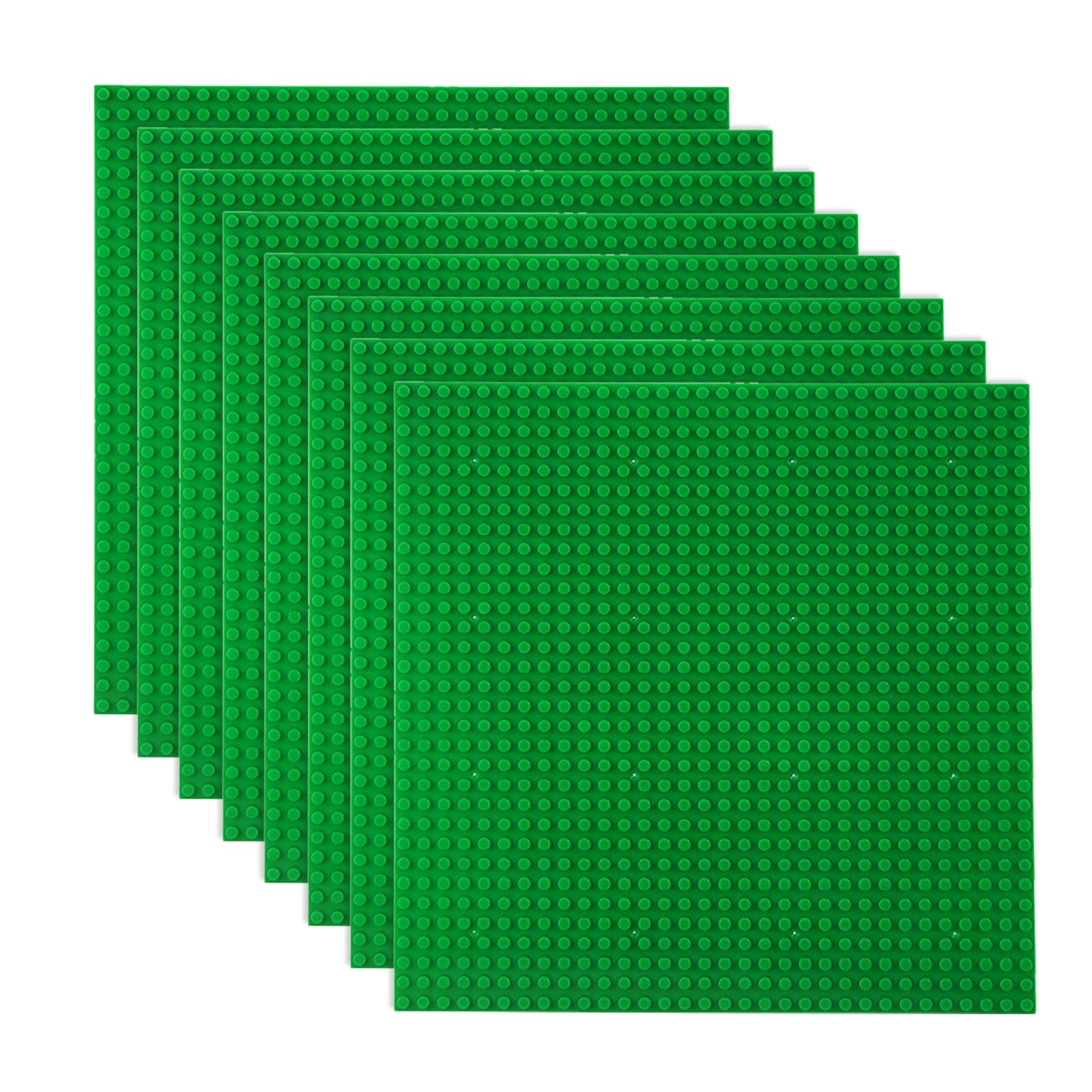 LVHERO Classic baseplate 10x10 green offers a sturdy surface compatible with all major brands.