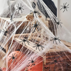 Lxzyu 3cm plastic spider perfect for crafts and table toppers