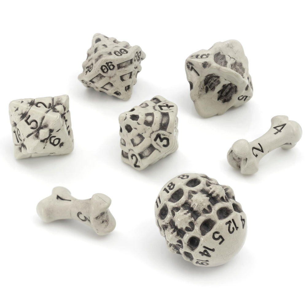 LYNX DND skull & bone D20 dice in white finish for dramatic tabletop rolls.
