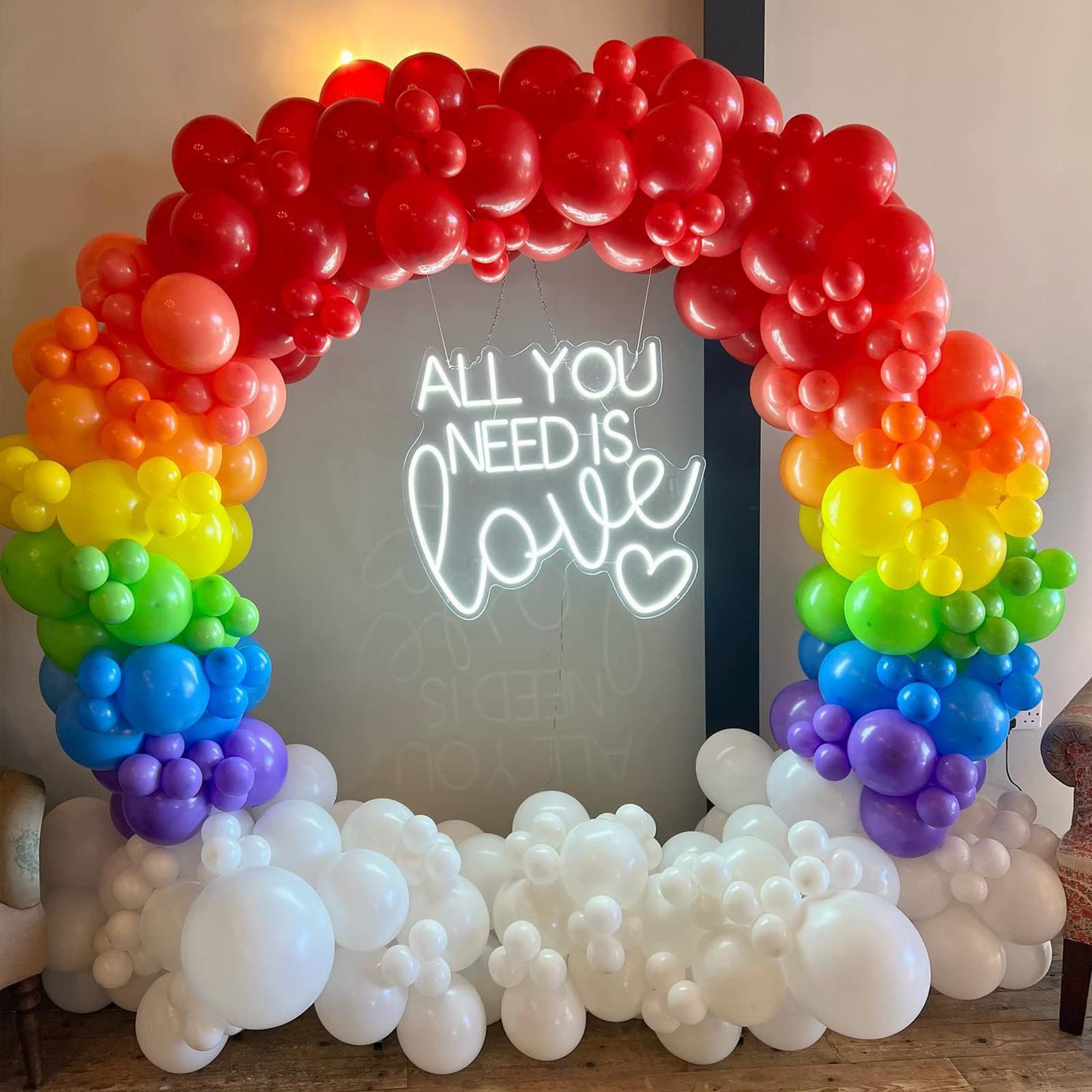 LYVEEF 5-inch balloons detail highlights tiny accents for garland fullness.