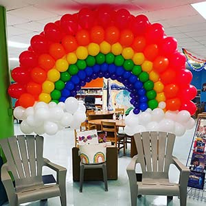 LYVEEF rainbow strip demonstrates streamlined arch building for clean, professional results.
