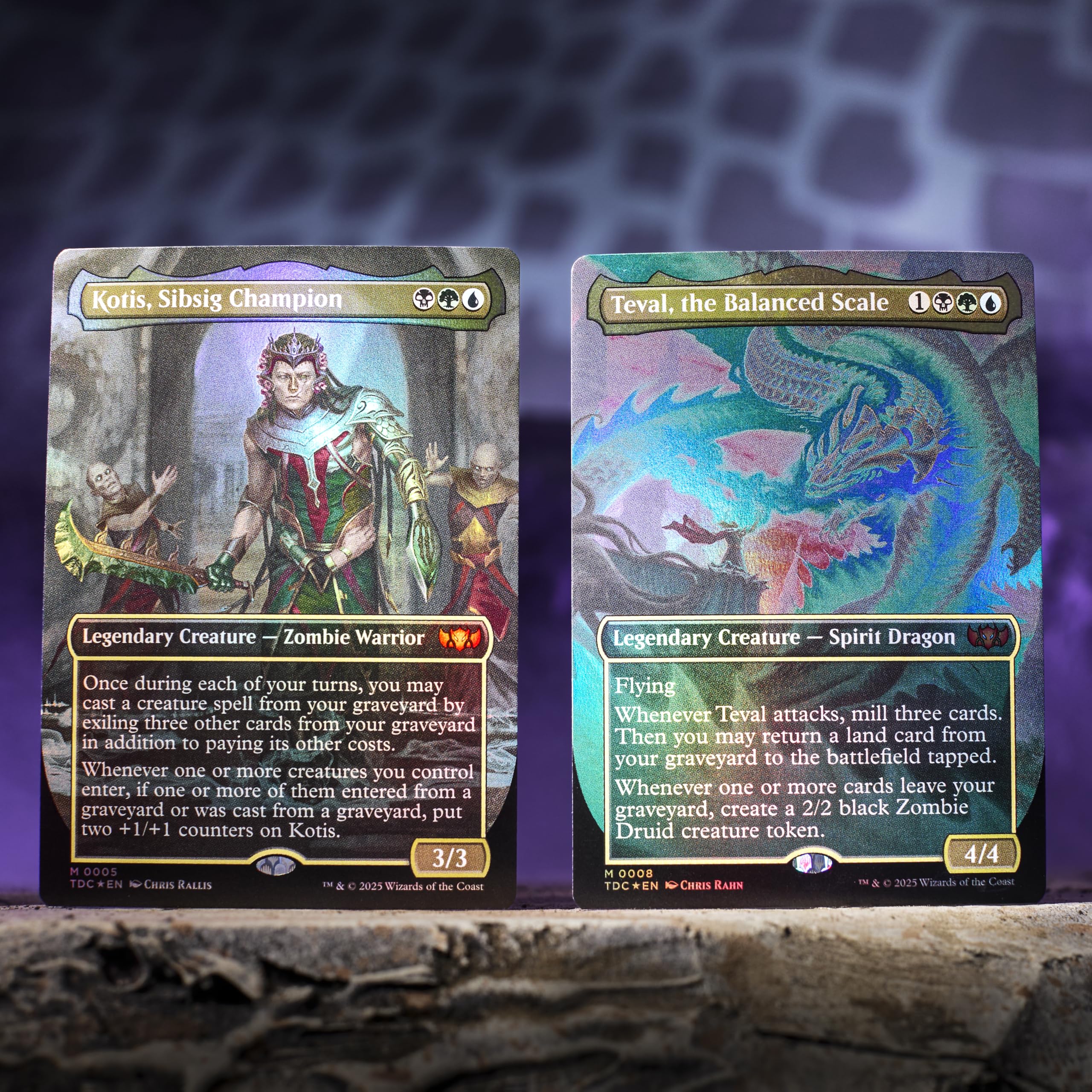 Magic: The Gathering Tarkir Dragonstorm deck box shows contents at a glance