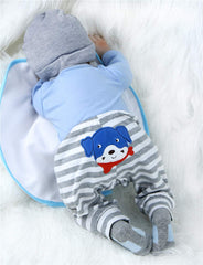 MAIHAO cute doll outfits collection enhances display and imaginative play.