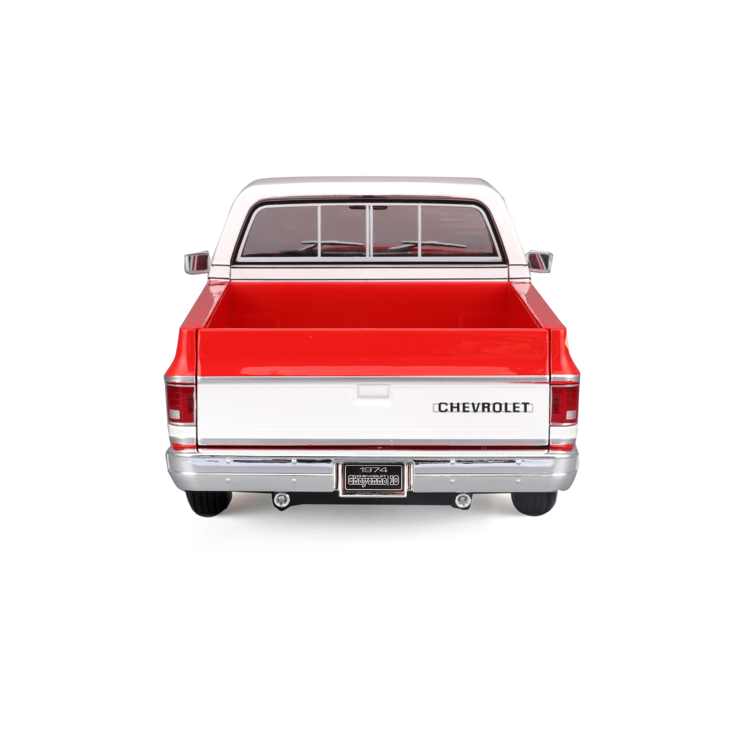 Maisto 1:18 Special Edition C10 Cheyenne Super detailed chassis with separate exhaust